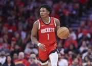 火箭击败公牛，保持不败金身