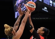 华体会官网登录网址-包含WNBA联赛新赛季开幕，激烈角逐升温的词条