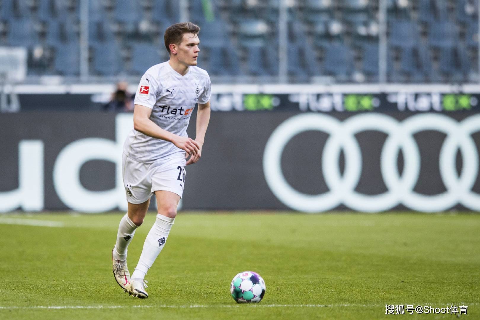 门兴客场大胜亚眠，取得关键胜利的简单介绍