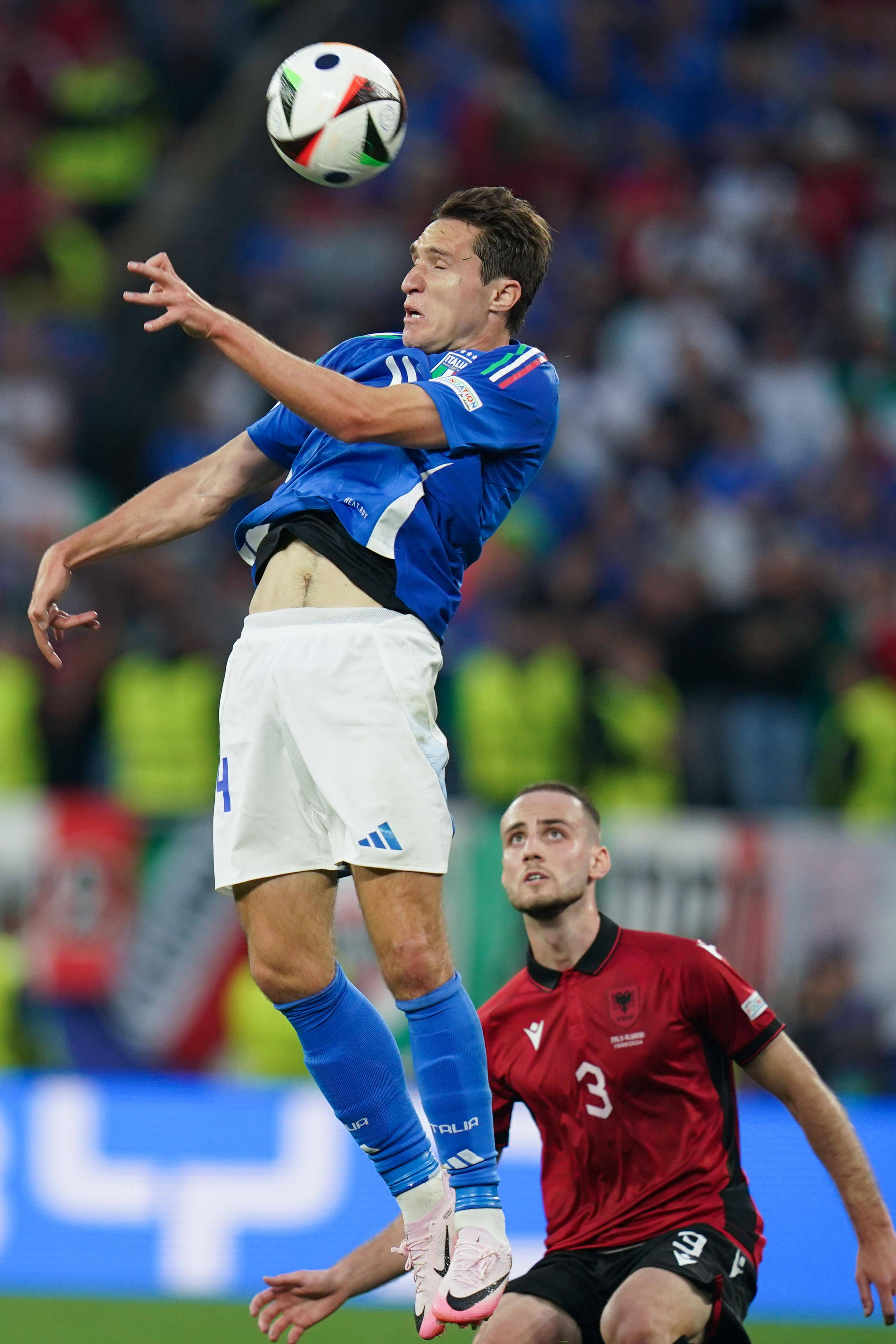 阿尔巴尼亚国家队表现抢眼，晋级四强的简单介绍