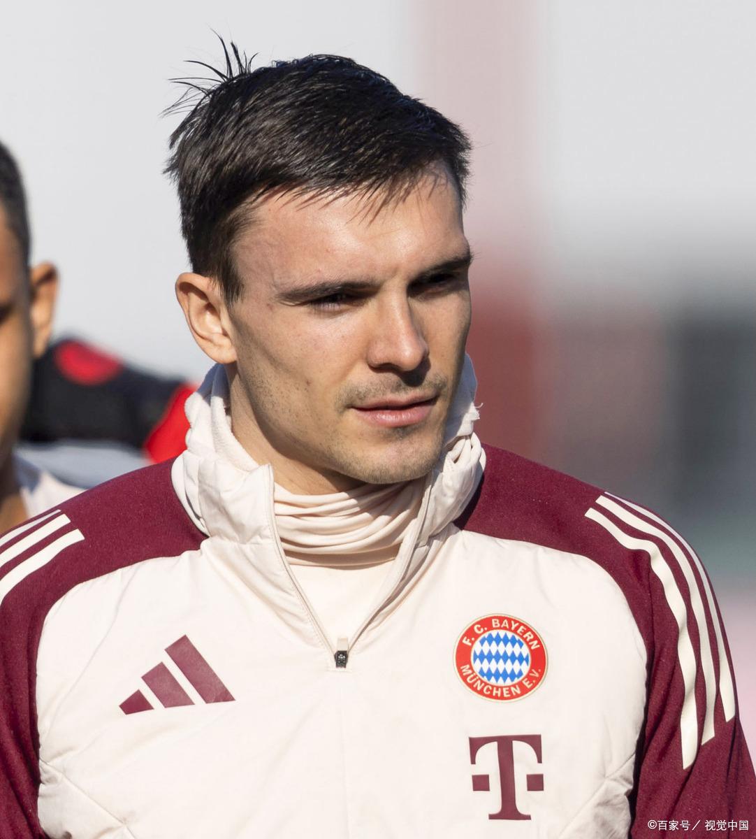 包含斯图加特后卫接受伤情检查，或将缺席下场的词条