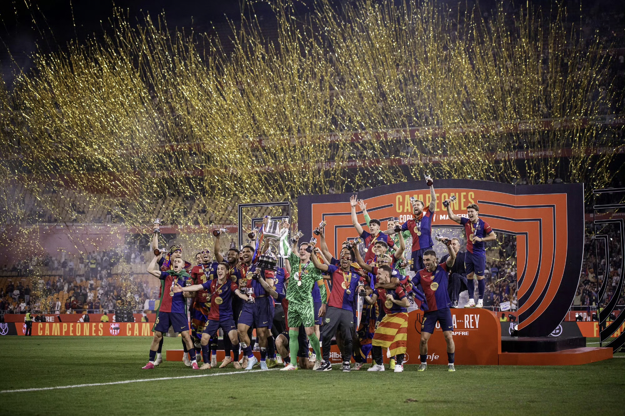 皇马主场大胜巴塞罗那取得连胜