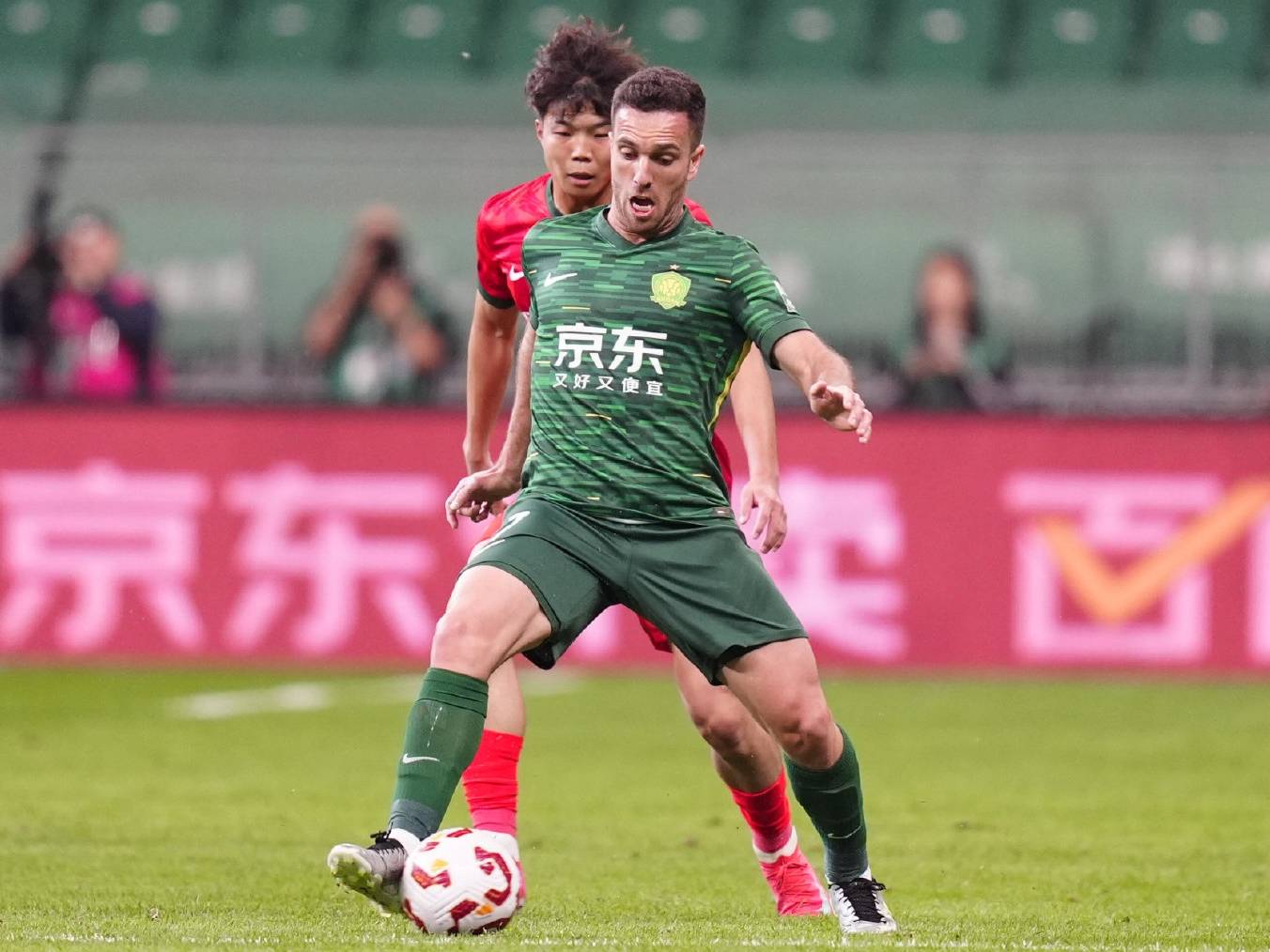 北京国安再取连胜，击败深圳佳兆业的简单介绍