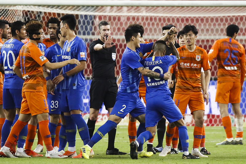 苏宁主场憾败山东鲁能,积分榜下滑 苏宁主场憾败山东鲁能,积分榜下滑