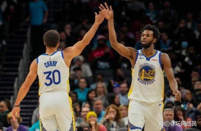 关于勇士完成4换1交易，引发球迷狂热热议的信息