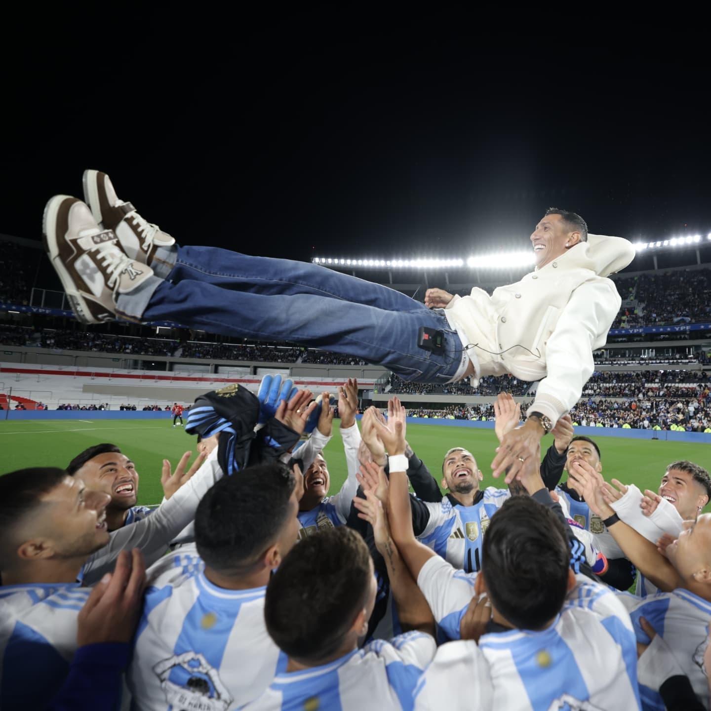 关于阿根廷队伍斩获铜牌,赛场风采的信息 关于阿根廷队伍斩获铜牌,赛场风采的信息